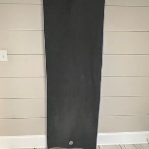 Manduka yoga mat towel